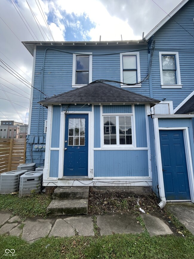 Foto del edificio - 412 E 16th St