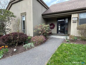 Building Photo - 445 Heritage Vlg