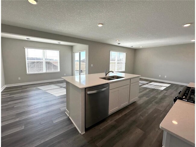 Foto del edificio - 19385 136th Ave N