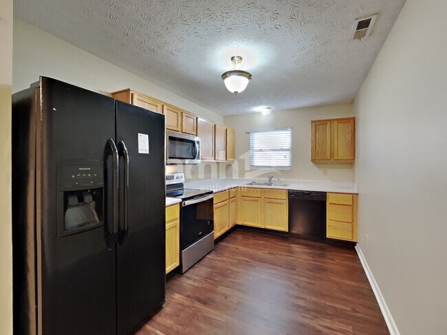 Building Photo - 1118 Spring Meadows Court