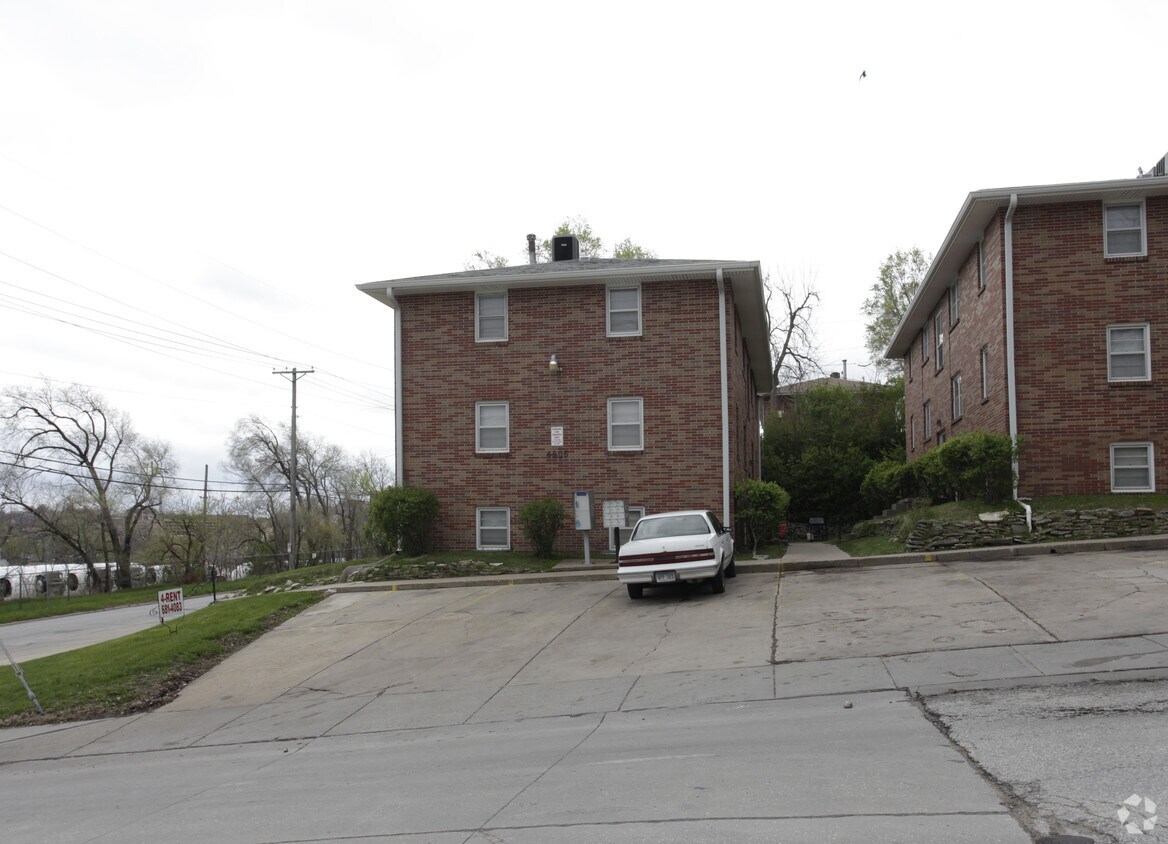 Building Photo - 4605-4609 California St