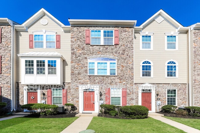 Photo - 12 Stevens Ct Townhome