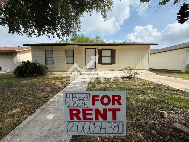 Building Photo - 4847 Featherock Dr