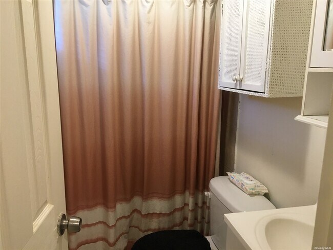 Foto del edificio - 9 Coe Pl