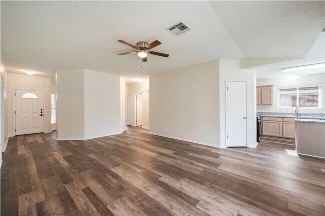 Foto del edificio - 20902 Gelding Ln