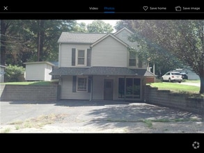 Building Photo - 1006 W A St