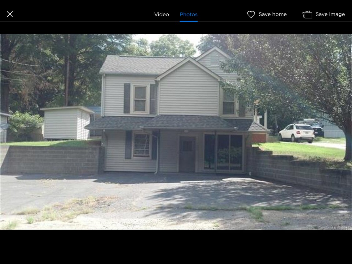 Primary Photo - 1006 W A St