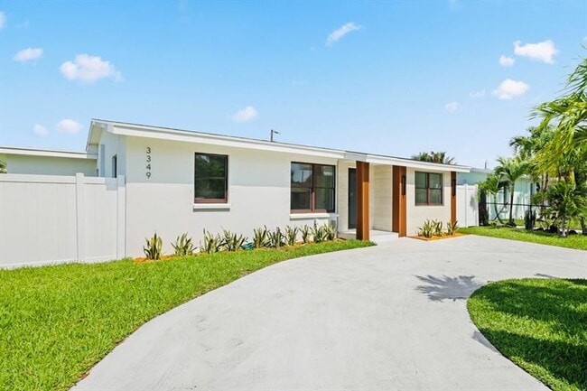 Building Photo - 3349 El Vedado Ct E