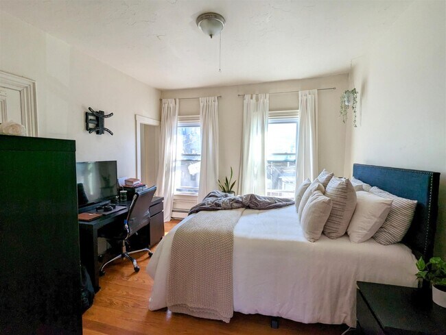 Foto del edificio - 12 Evergreen Square