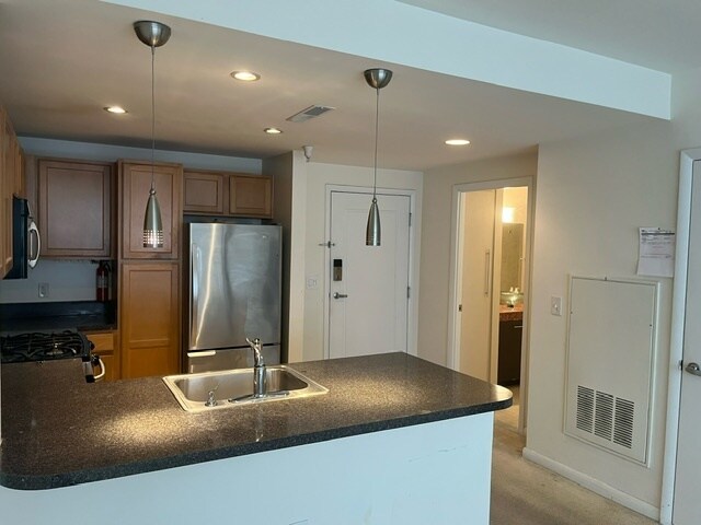 Foto del edificio - 350 G St SW