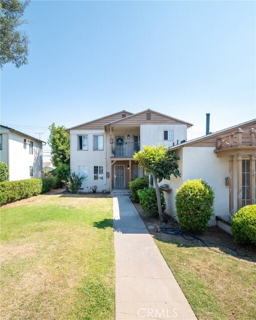Foto principal - 644 W Riggin St