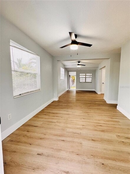 Foto del edificio - 2837 18th Ave N