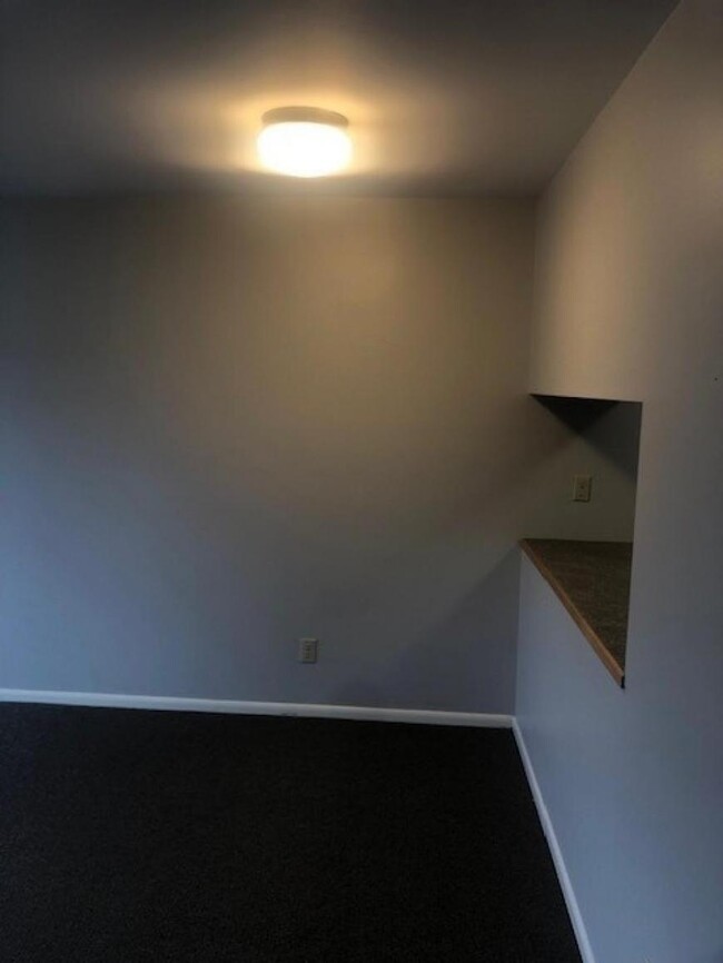 Foto del edificio - 1 bedroom in Seattle WA 98105