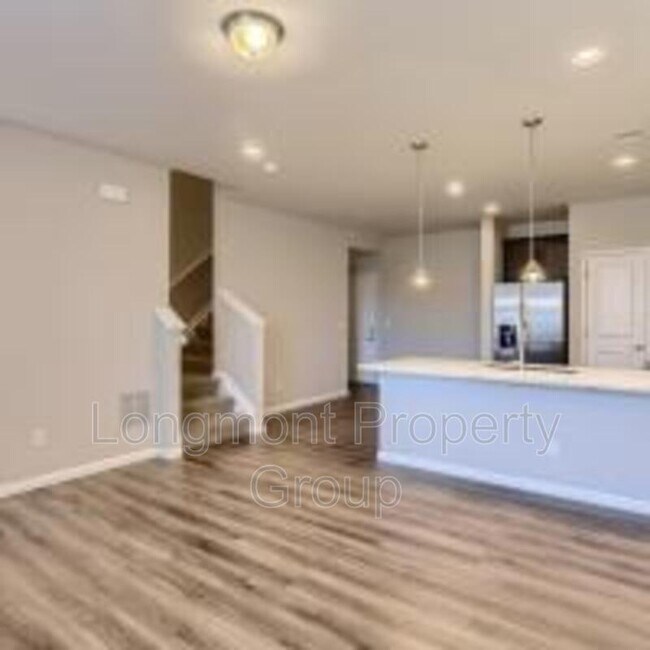Building Photo - 624 Stonebridge Drive