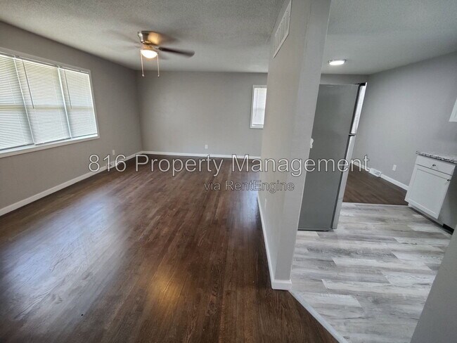 Foto del edificio - 7941 NE San Rafael Dr