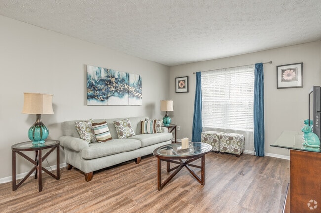 Interior Photo - Templeton Crossing