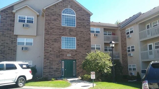 Building Photo - 320 Cunat Blvd