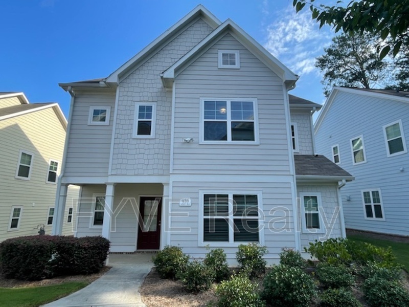 Primary Photo - 970 Shelnutt Dr