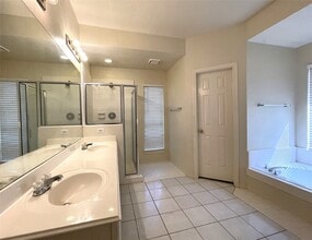 Building Photo - 1622 Diamond Brook Dr