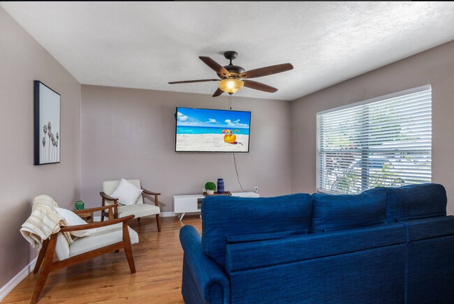 Foto del edificio - 5876 Countrywood Dr