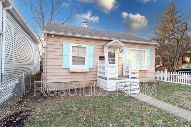 Photo - 1128 Sterling St House