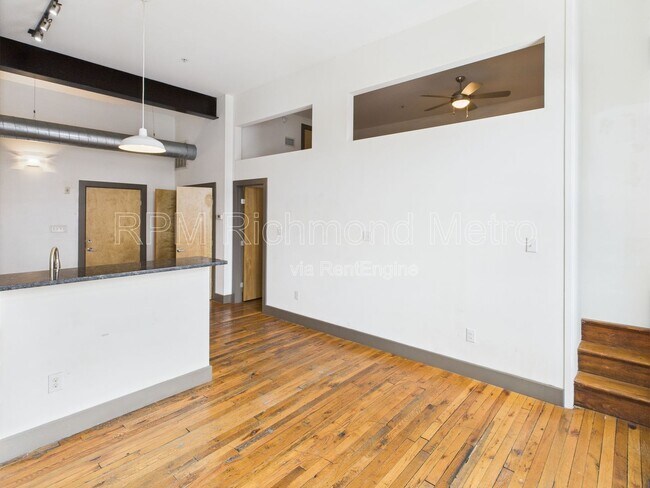 Foto del edificio - 1322 W Broad St