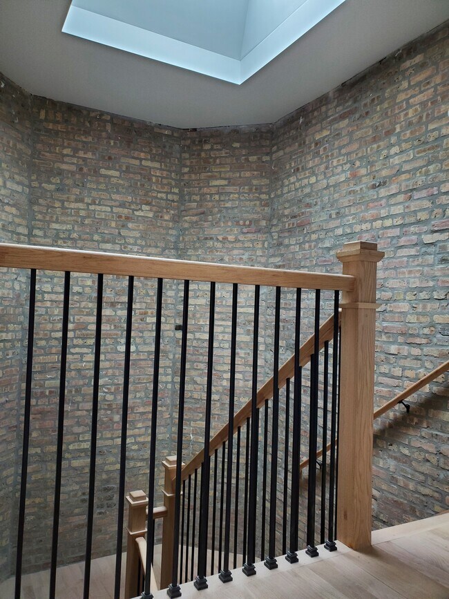 Foto del edificio - 6230 S Woodlawn Ave