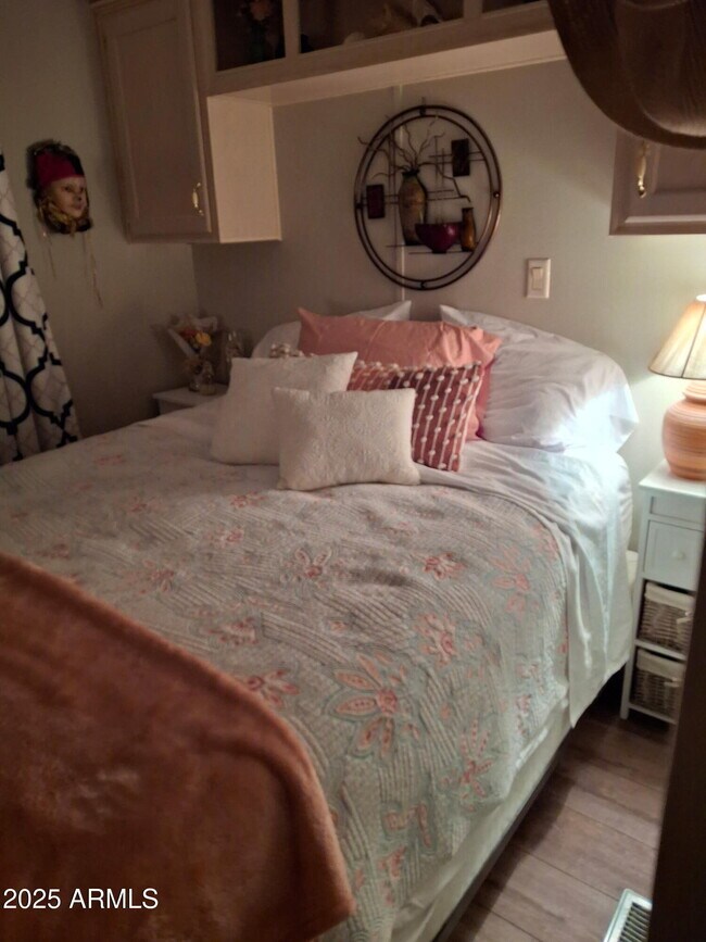 Building Photo - 702 S Meridian Rd