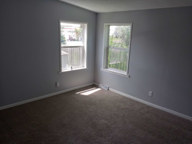 Building Photo - 106 Jefferson Dr