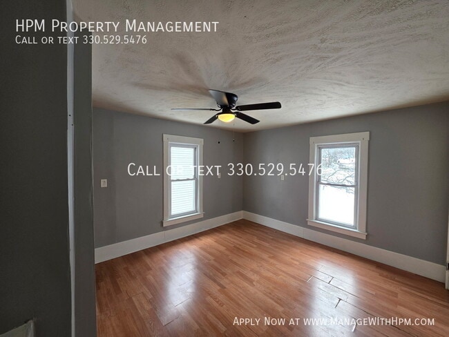 Foto del edificio - 111 Maple Ave SE