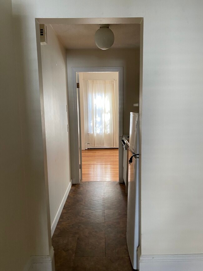 Foto del edificio - 685 E 7th St