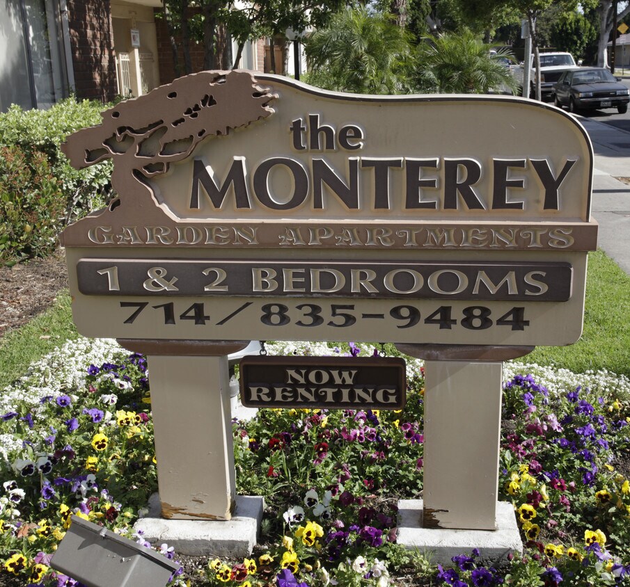 Foto del edificio - The Monterey Garden Apartments