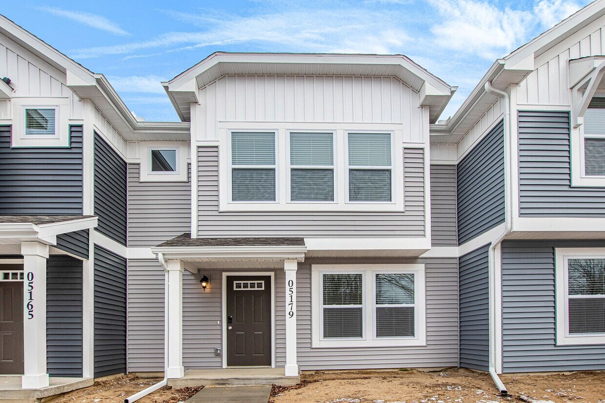 New Condo for Lease in South Haven availa... House Rental in South