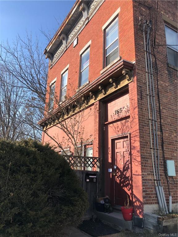 Primary Photo - 165 Ulster Ave