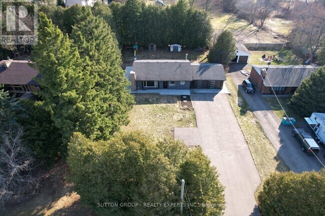 Building Photo - 4934 Trafalgar Rd