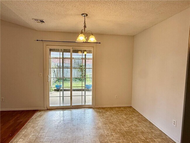 Foto del edificio - 2313 W Beech St