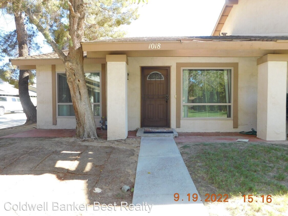 Primary Photo - 3 br, 1.5 bath House - 1018 Peg St