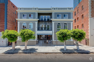 Building Photo - 681 Shatto Pl
