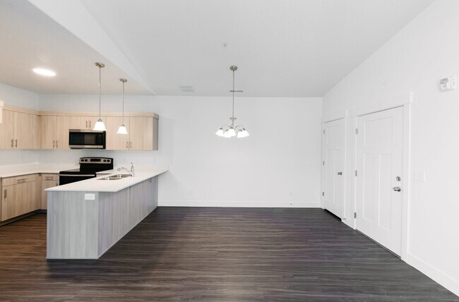 Foto del edificio - 675 W 4500 S