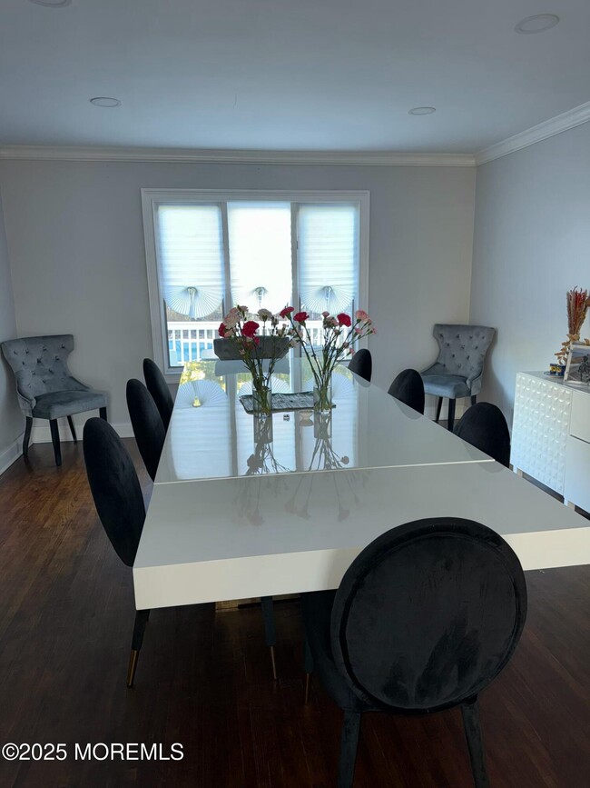 Building Photo - 28 Musket Ln