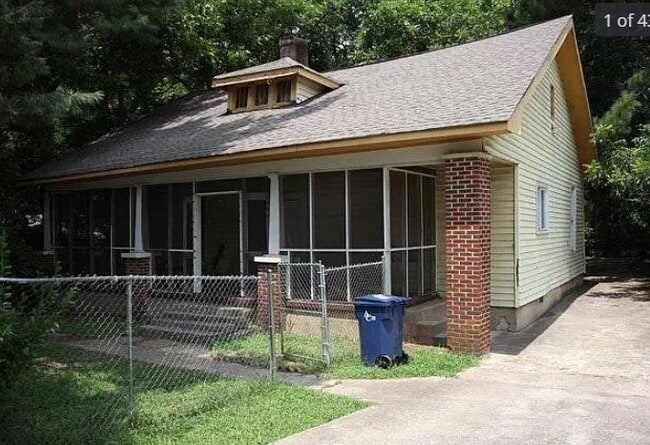 Building Photo - 341 Athens Ave