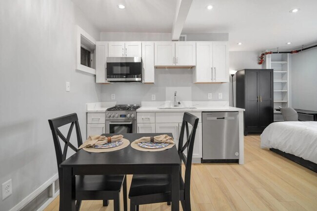 Foto del edificio - 522 - 528 Stewart Ave