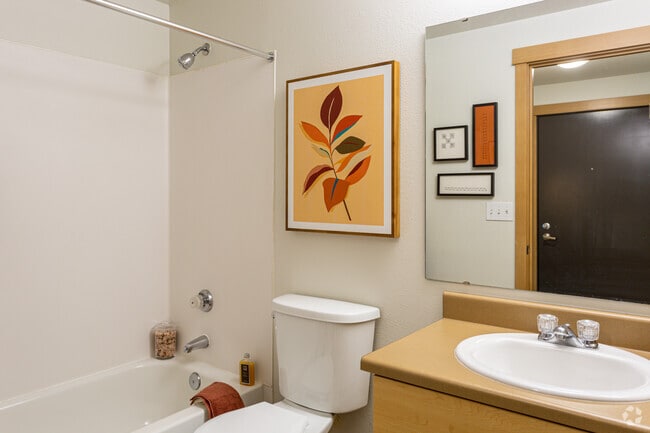 2BR, 2BA - 980SF - Olympic Village