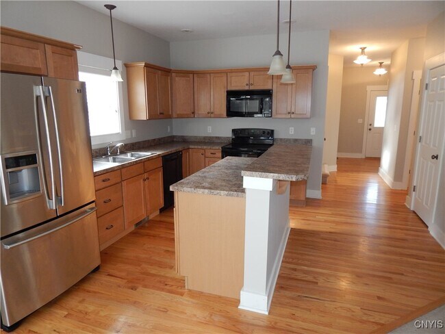 Foto del edificio - 8176 Whitman Way