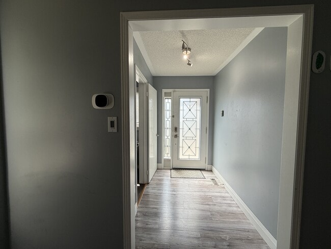 Building Photo - 1484 Torrington Dr