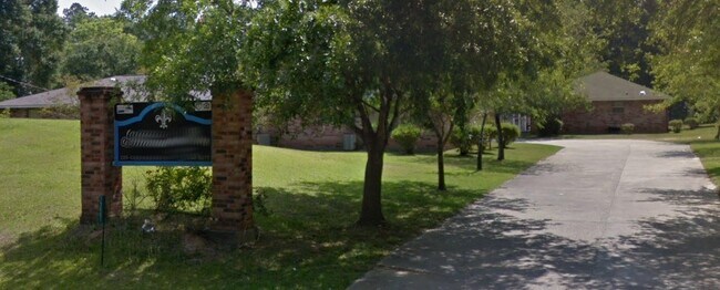 Foto del edificio - 13000 Main St