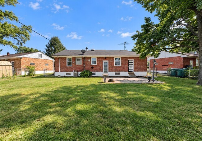 Building Photo - 1277 Waldorf Dr