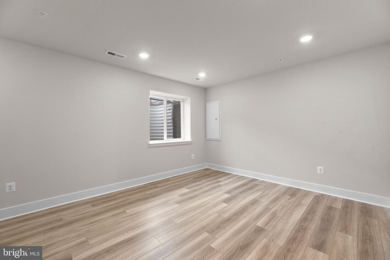 2110 Devine Rd, Woodlawn, MD 21244 Townhouse for Rent in Woodlawn, MD