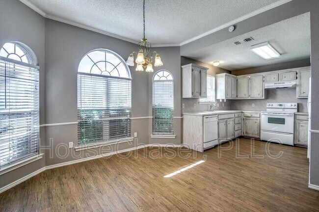 Foto del edificio - 503 Oakridge Ave