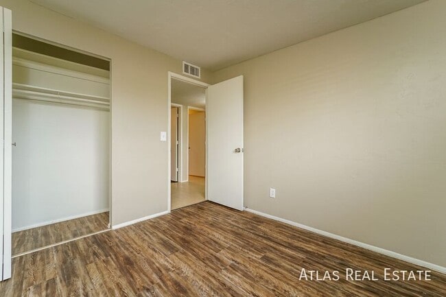 Building Photo - 6949 E Casey Pl